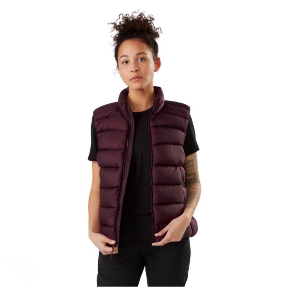 Arc'teryx Women Seyla Cerium Vest Puffer Down NWT Plum Cozy Chic Ribbed Medium